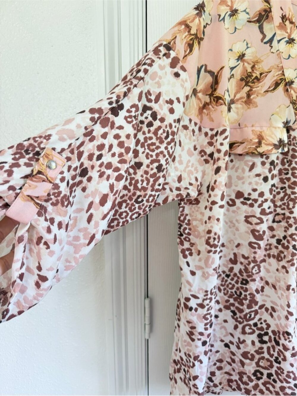 Woman 18/20W Pink Floral & Leopard Print blouse top Boho Plus Size - Picture 3 of 4